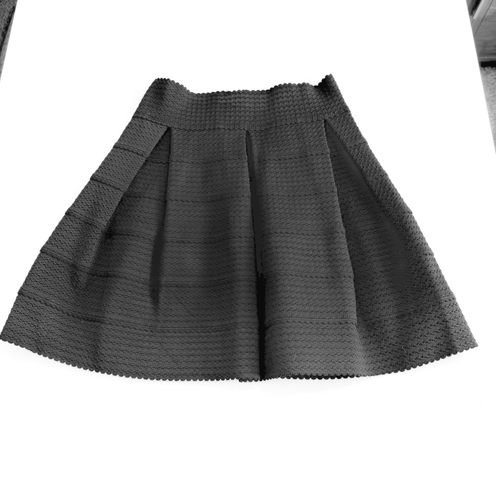 Textured Black Scalloped Skater Skirt Box Pleat‎ High Waist Small CHS3299
